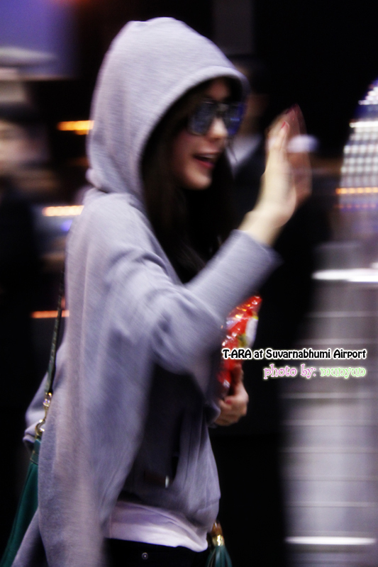 T-ARA (Hyomin) in Thailand 21-09-2011