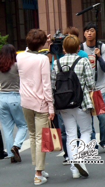 110504 Kyuwook recording @Taichung 