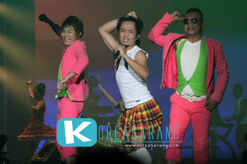 PD Radio Concert 05-11-10:โปงลางสะออน