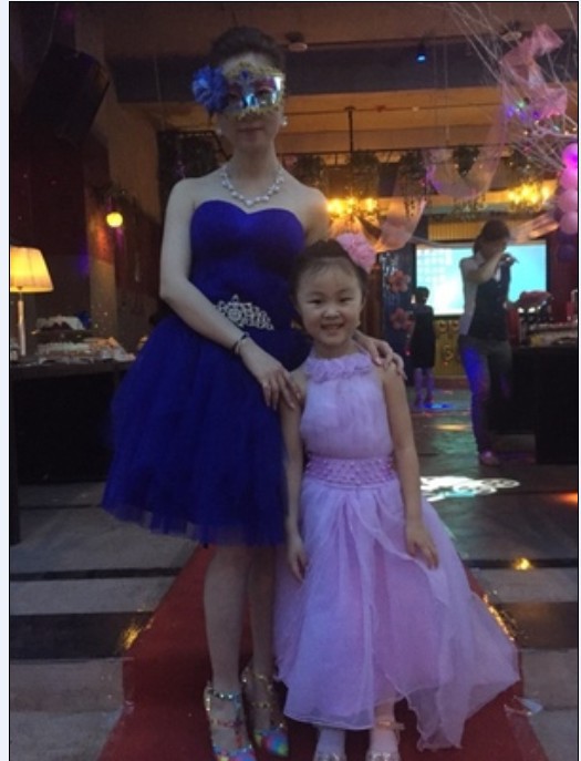 ชุดราตรีสาวอวบ