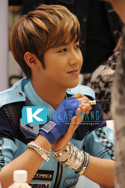 ZE:A in Thailand 29-07-10:Kwanghee