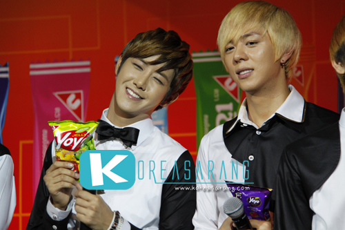 ZE:A in Thailand 29-07-10:Kwanghee,Junyoung