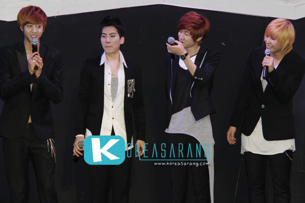 DNT in Thailand 17-12-09 : DNT Crazily Pretty with DAY fan live in Bangkok=>DNT