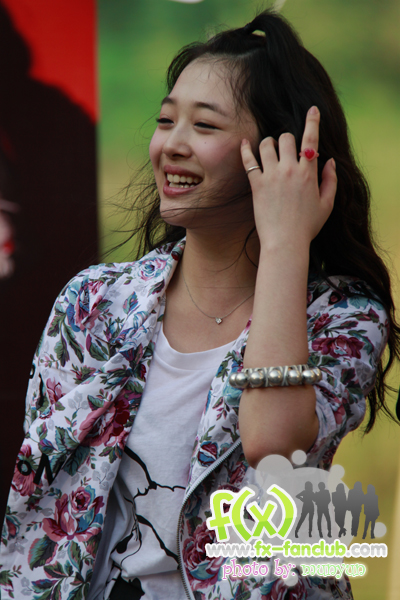 f(x) in Thailand 20-03-10:Krystal