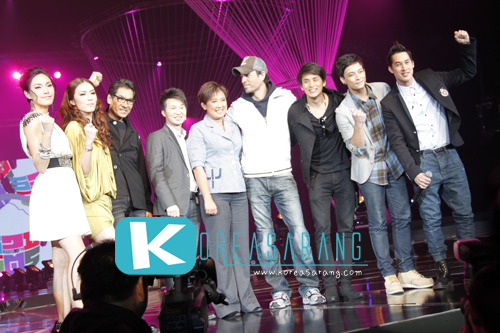 Enrique in Thailand 05-11-10 + 90 Ruammit Radio's DJ