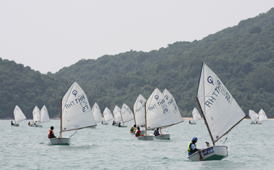 A close battle on-the-water at the 2011 Phuket Dinghy Series. Photo by MarineScene.asia.