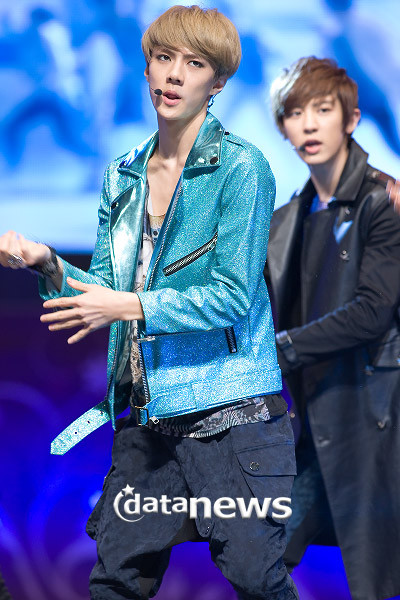 [Pic] 121128 Sehun at The 19th Korean Entertainment Awards [DATANEWS]