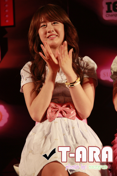 T-ARA in Thailand 05-04-10:Jiyeon
