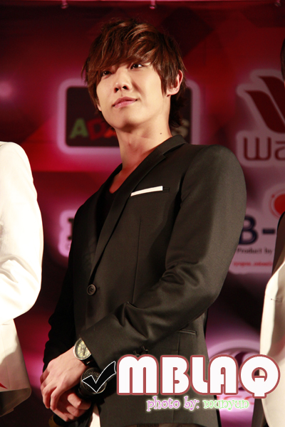 MBLAQ in Thailand 05-04-10:Leejun