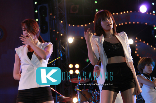 AFTER SCHOOL in Thailand 19-03-10:Kahi,Joo Yeon