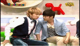 ถึงขนาดต้องขอพิสูจน์กลิ่นเลยเหรอน้องแอล เหม็นดีมั้ยหล่ะปากแว๊นน่ะ ฮ่าๆๆ