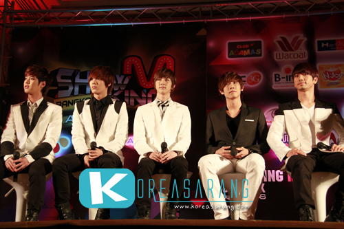 MBLAQ in Thailand 05-04-10:Seungho,Mire,Thunder,Leejun,G.O
