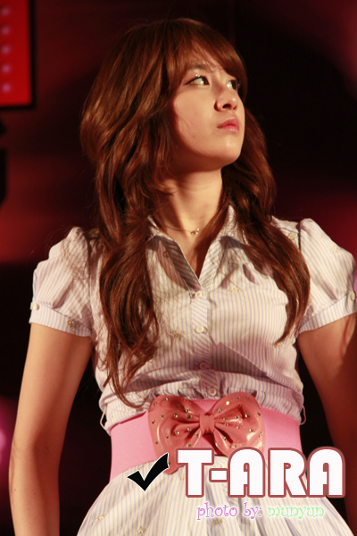 T-ARA in Thailand 05-04-10:Jiyeon