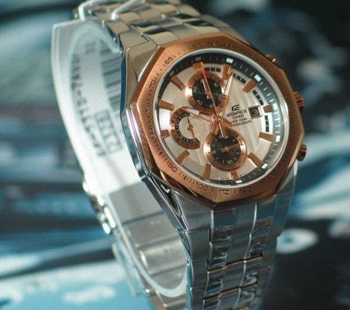 Casio Edifice Chronograph รุ่น EF-531D-7AVDF นาฬิกาข้อมือสำหรับผู้ชาย สาย Stainless แข็งแรงไม่เป็นสนิม ปกติ 6900 บาท ลดเหลือ 3700 บาท (www.ok-watch.com) 