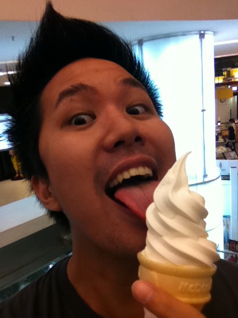 ไอติมอาหย่อยย แผลบๆ