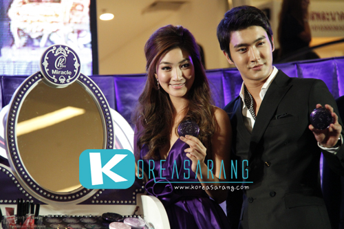12+ Miracle BB Perfect Powder 14-07-10:PANCAKE,SIWON