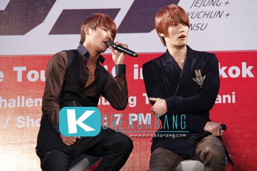 JYJ Showcase Tour in BKK (Press Conference) 14-10-10:Junsu,Jaejoong