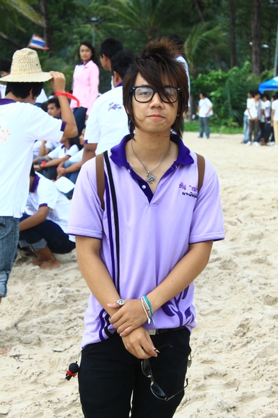 ทอมที่ไหนวะคนนี้... อ้าวเห้ย น้องตูนี่หว่า