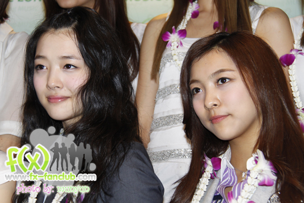 f(x) in Thailand 18-03-10:Sulli,Luna
