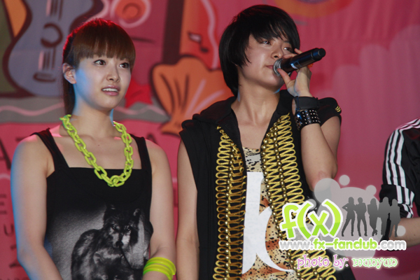 f(x) in Thailand 19-03-10:Victoria,Amber