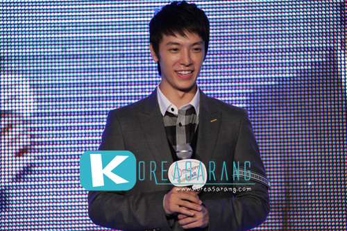 Maxim Contact Lens Surprise Celebration (Press Conference) 11-10-10:DongHae