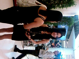 เขามุงถ่ายกัน กูเลยไปมุงถ่ายบ้าง ว่าแต่ชีคือใครฟะ?