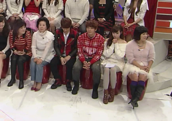 ดูรายการนี้แล้วจะร้องไห้ เพิ่งรู้ว่าชานซองนั่งติดฟานี่ ก่อนหน้านี้ไม่เคยจะสังเกต โฮฮฮฮฮฮฮฮ T_________T