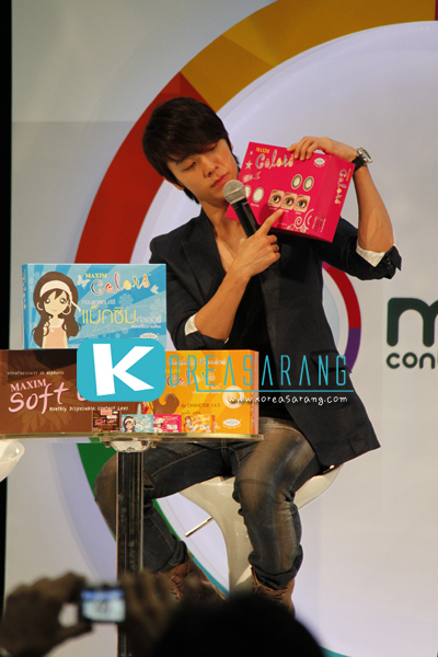 LEE DONGHAE in Thailand 21-06-10