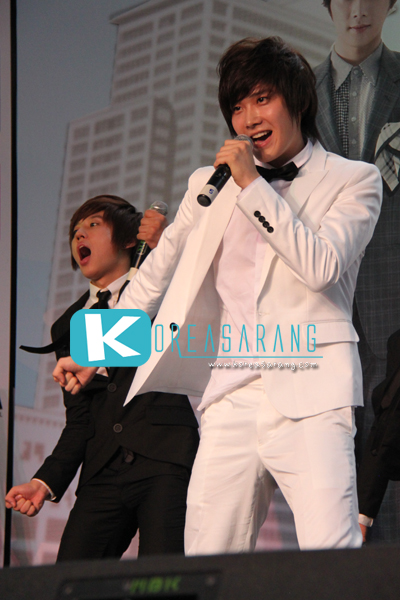 SHU-I in Thailand 16-07-10:Changhyun