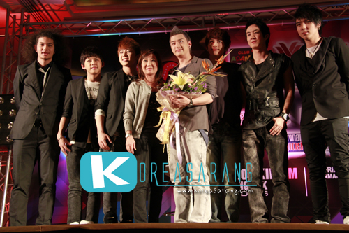 U-KISS in Thailand 05-04-10:Dongho,Soohyun,Eli,Kiseop,Kibum