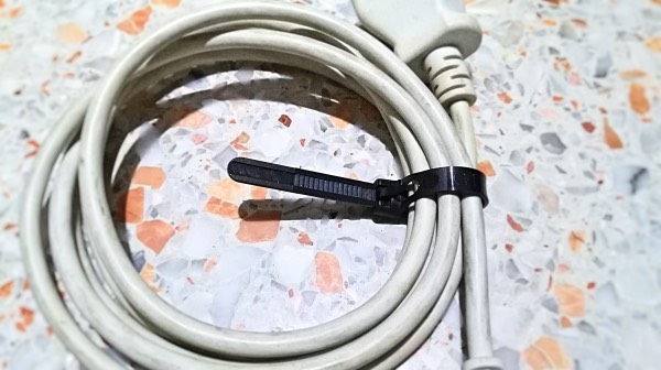Releasable Tie