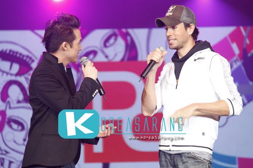 Enrique in Thailand 05-11-10