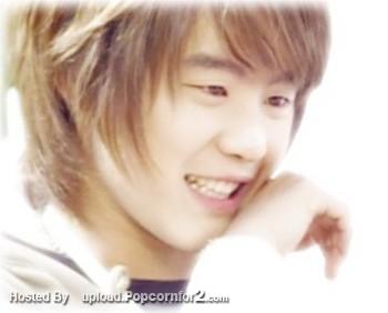 รอยยิ้มของเธอทำให้ฉันสดใส