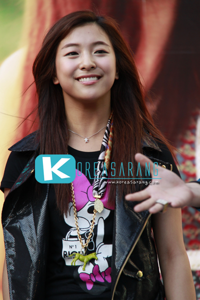f(x) in Thailand 20-03-10:Luna