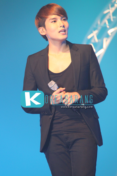 Super Junior K.R.Y. in Thailand 26-10-10:Ryeowook
