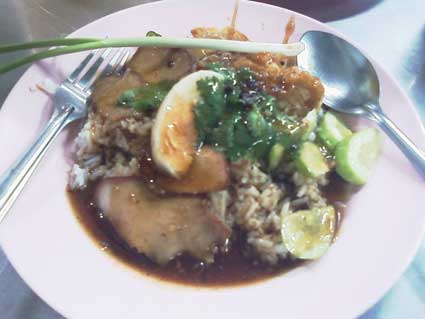 ข้าวหมูแดงหมูกรอบ