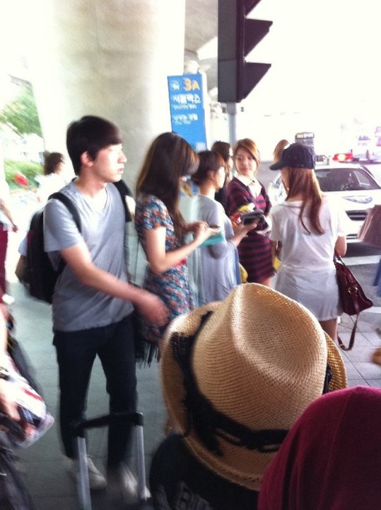 110821 SNSD back to Korea