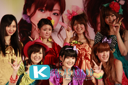 Berryz Kobo in Thailand 25-03-10:Saki,Momoko,Miyabi,Chinami,Maasa,Yurina,Risako
