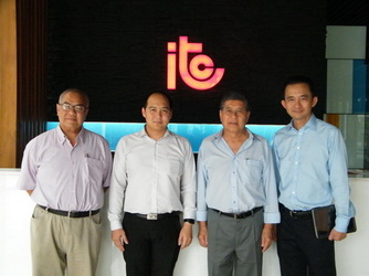 ปิยะ ภิรมย์ภักดี เยี่ยมชมอาคารสำนักงานประหยัดพลังงาน