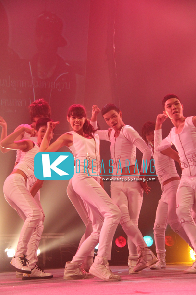 SHU-I in Thailand 18-07-10:Girls' Generation's Cover