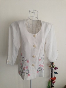 เสื้อผ้ามือสอง