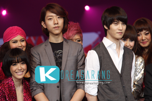 CNBLUE in Thailand 05-11-10