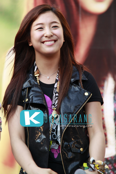 f(x) in Thailand 20-03-10:Luna