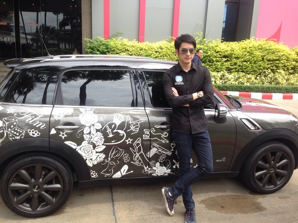 คันเดียวในโลก กับชั่วโมงอดิเรกของหนุ่มหล่อ ?ฟิล์ม รัฐภูมิ?