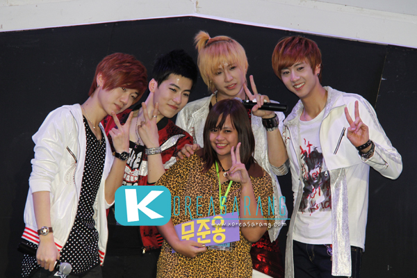 DNT in Thailand 17-12-09 : DNT Crazily Pretty with DAY fan live in Bangkok=>DNT