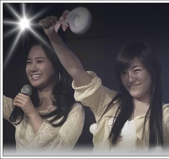 2th Year Anniversary http://yulti4ever.com  Hooray!! <3 