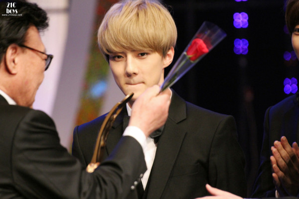 [Pic] 121128 Sehun at The 19th Korean Entertainment Awards [21CBOYS] 11P