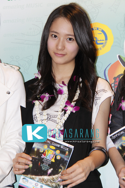 f(x) in Thailand 18-03-10:Krystal