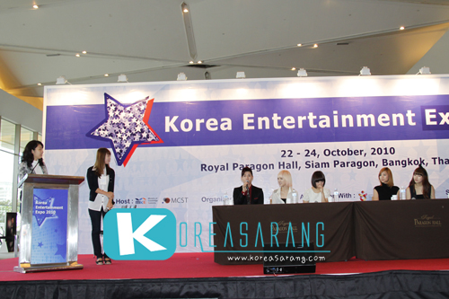 Miss A,Brian in Thailand (26-10-10)