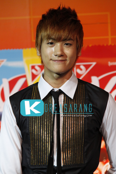 ZE:A in Thailand 29-07-10:Hyungshik